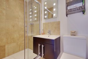 En-Suite- click for photo gallery